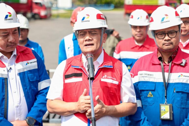Gubernur Jateng Ahmad Luthfi tinjau stok elpiji Jawa Tengah di SPPBE Karanganyar.