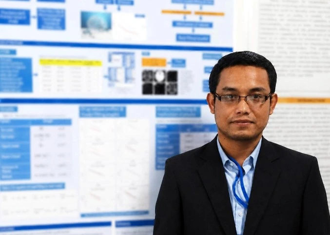 Potret Dr. Choirul Anam, ilmuwan Fisika Universitas Diponegoro (UNDIP) yang sukses menembus top 50 dunia berkat inovasi teknologi yang menekan bahaya radiasi CT scan.