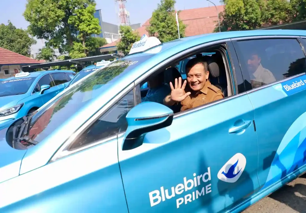 Era Baru! Ahmad Luthfi Resmikan Taksi Listrik Jateng, Awali Transformasi Transportasi Hijau