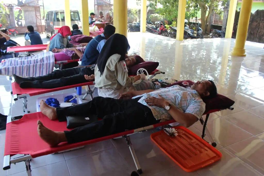 Aksi Mulia Warga Poncorejo Kendal Sambut HUT ke-81 RI, Pilih Lakukan Ini Bersama Mahasiswa UIN