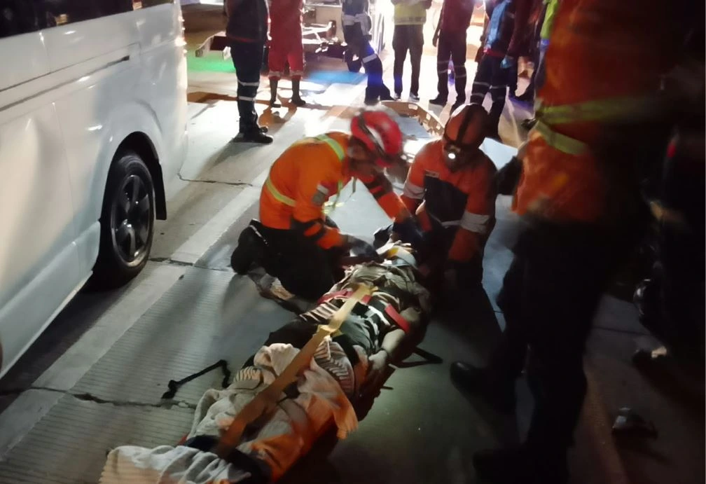 Kecelakaan Tol Pemalang KM 306, Korban Terjepit Dikabarkan Meninggal Dunia