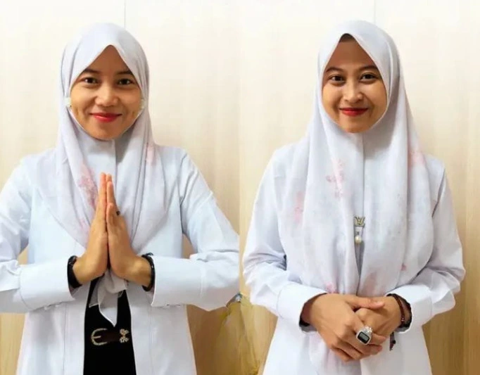 Zumrotul Luthfiyyah dan Durrotul Muqoffa hafidzah kakak beradik perwakilan Kafilah Jawa Tengah pada cabang tafsir Al-Qur'an di MTQ Nasional 2026.